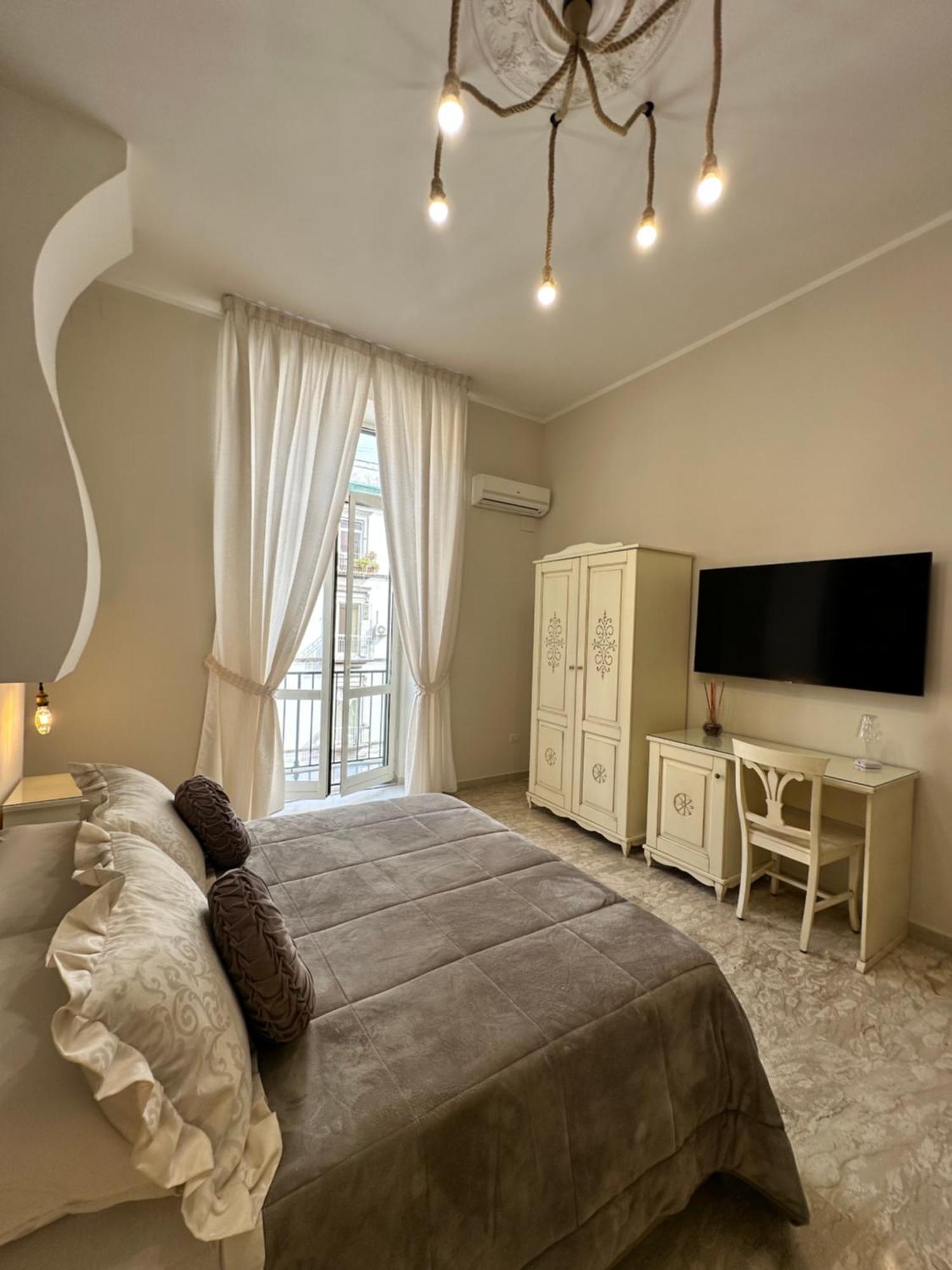 Gold94 Bed and Breakfast Νάπολη Εξωτερικό φωτογραφία